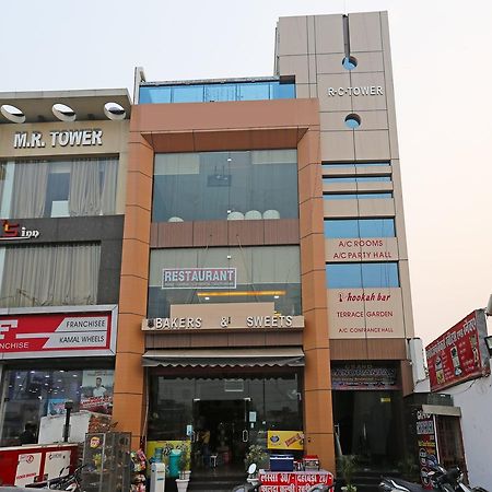 Oyo 10360 Hotel Grand Manoranjan โคราฆปุระ ภายนอก รูปภาพ