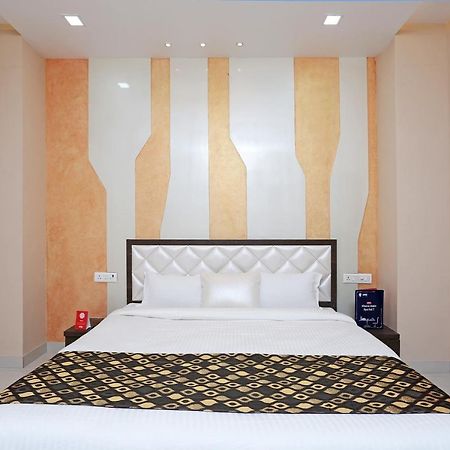 Oyo 10360 Hotel Grand Manoranjan โคราฆปุระ ภายนอก รูปภาพ